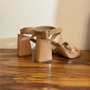 Nine West Patent Faux Leather Women's Heels Tan Taupe